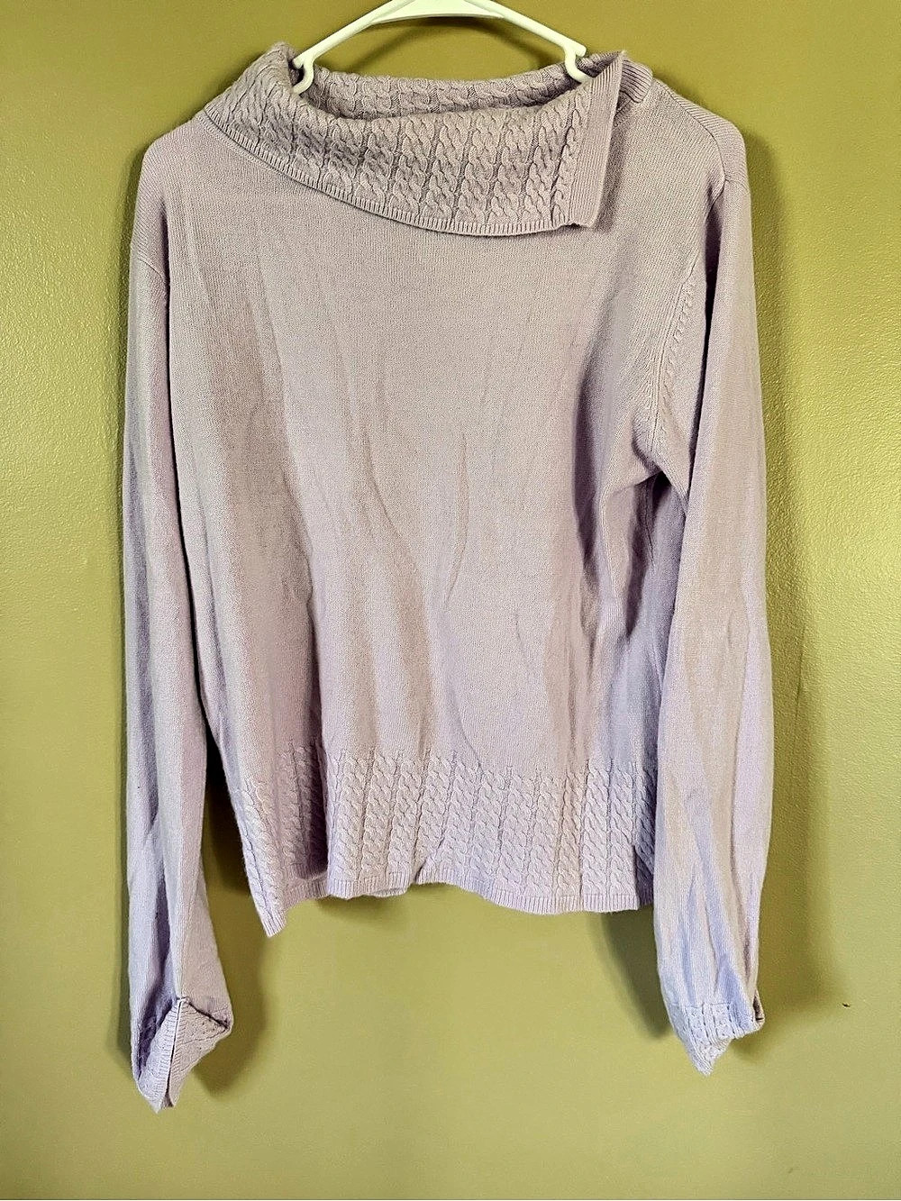 Crystal-Kobe Lilac Cable Knit Cowl Neck Sweater L